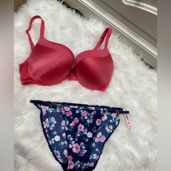 Victoria's Secret Orangy Bra with Navy/Pink Floral Bikini Bottom - Picture 1 of 10